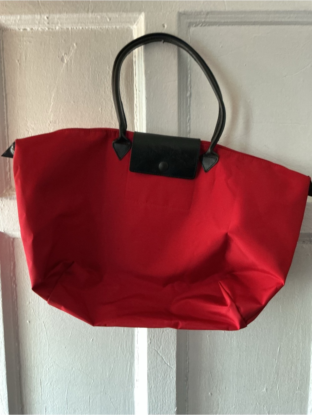 Fatta Fabbrica Itialiana (FFI) Classic Red Tote with Black Handles and Flap